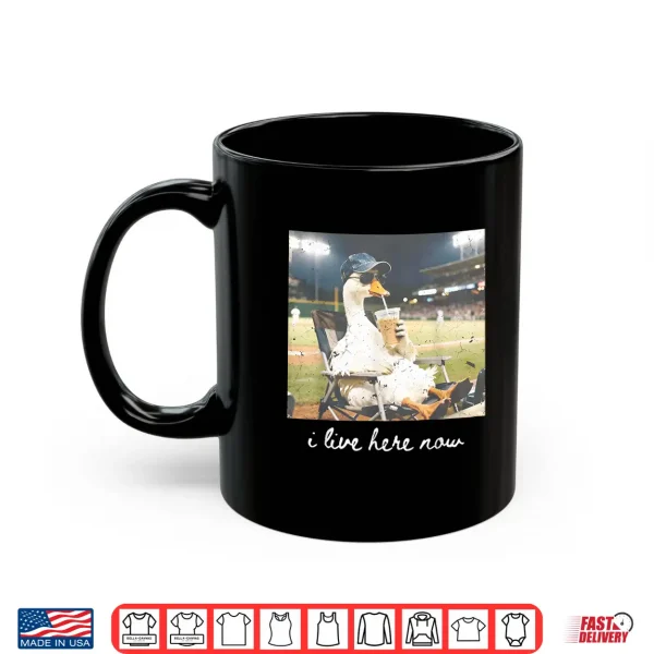 Mug Funny Goose Meme Ballfield Baseball Field I Live Here Shirt