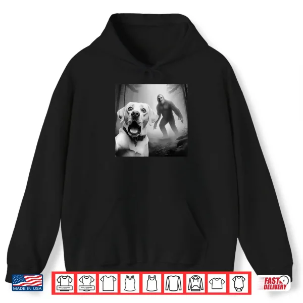 Hoodie Funny Labrador retriever Selfie with bigfoot sasquatch Shirt