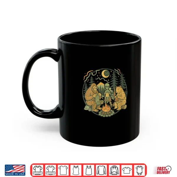 Mug Campfire Knitting Friends Retro Bigfoot Alien Bear Knitting Shirt